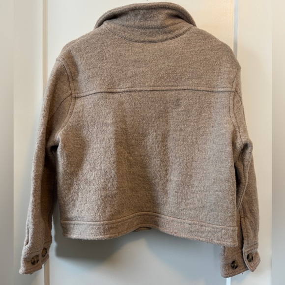 Hunter* Crop Shacket - Picture 2 of 5